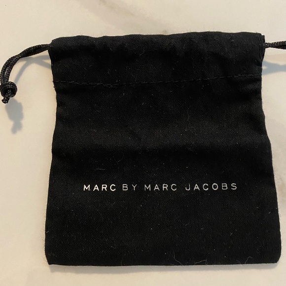 NWT Marc by Marc Jacobs Rose Gold Katie Turn Lock Bracelet - Picture 8 of 8